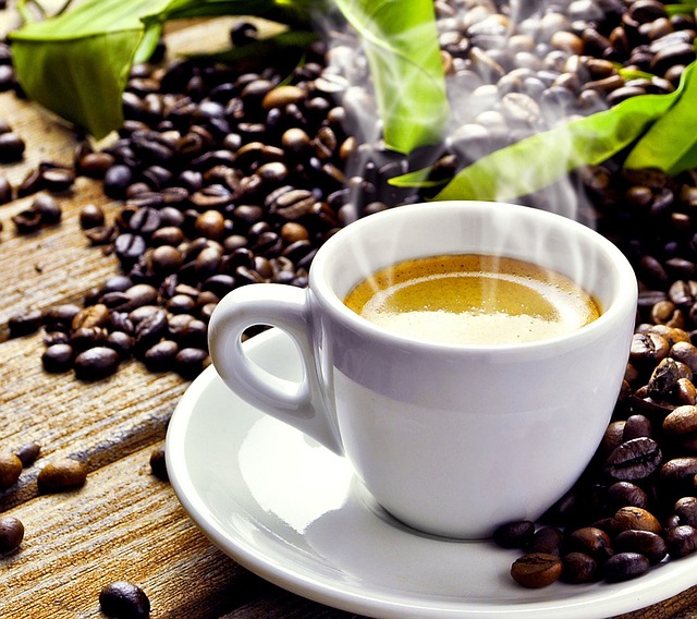 Kawa, kakao i czekolada w zdrowej odsłonie – pomysły na pyszne napoje